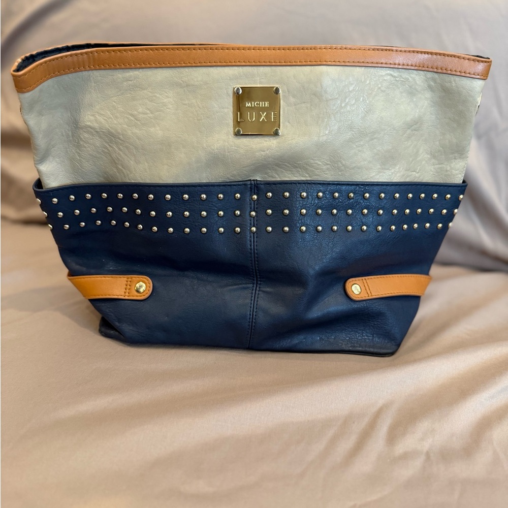 Miche Interchangeable Shoulder Bags with dust cover bags